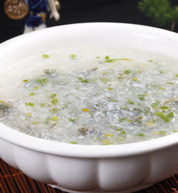 莼菜獨(dú)特風(fēng)味的佳肴 莼菜的各種藥療食譜