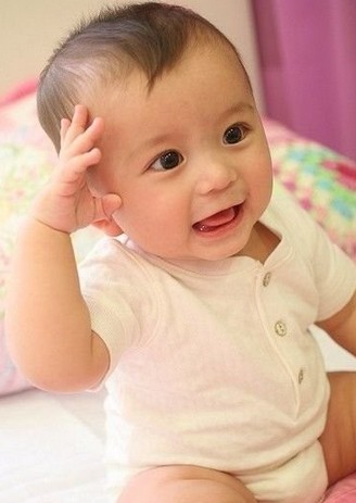喂奶教學(xué),哺乳期喂養(yǎng)寶寶的6大技巧
