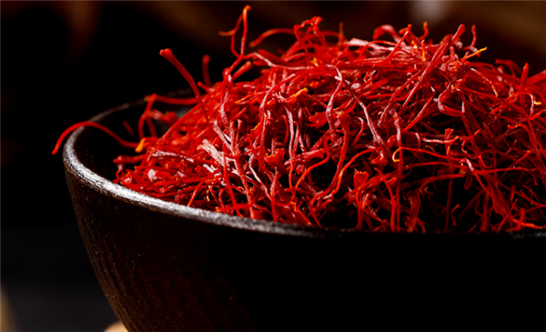揭秘：藏紅花的形態(tài)特征及生長環(huán)境
